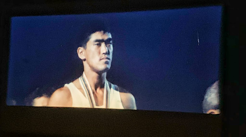映画「東京オリンピック」－遠藤幸雄の金メダル授与式