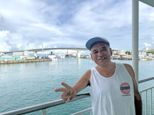 泊ふ頭旅客ターミナルビル「とまりん」