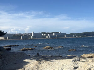 燈明堂（とうみょうどう）海岸